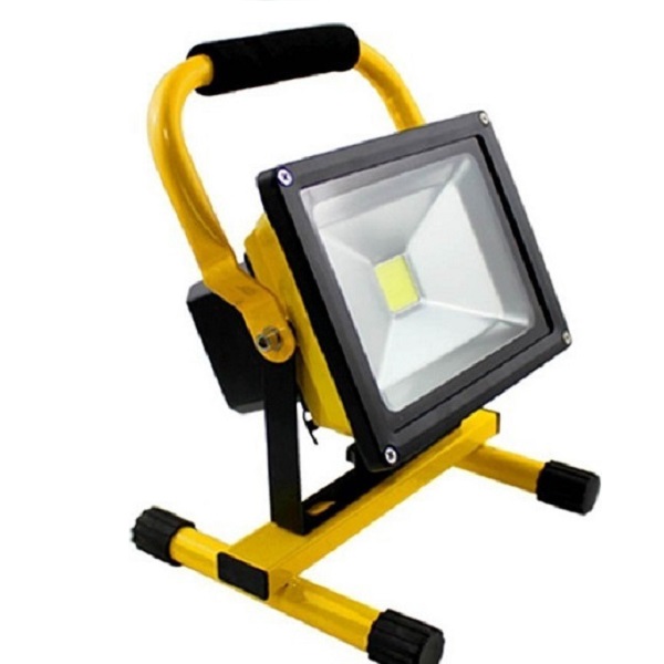 Προβολέας Φορητός Επαναφορτιζόμενος led Αδιάβροχος 30watt W804