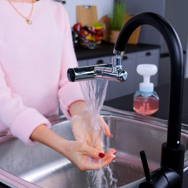 Κεφαλή βρύσης 360 μοιρών με 4 λειτουργίες ροής Splash 027605